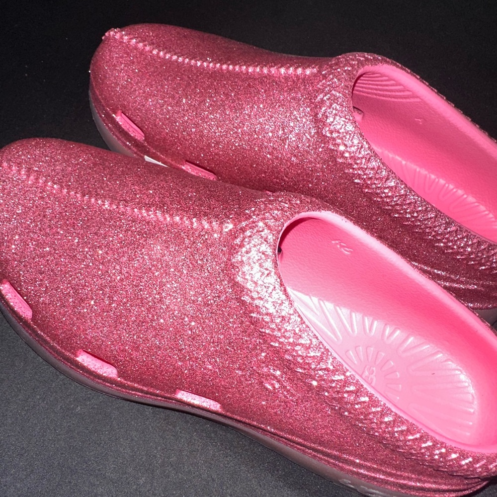 NWT UGGS Tasman Sport Glitter Pink Slide-on Platform shoes